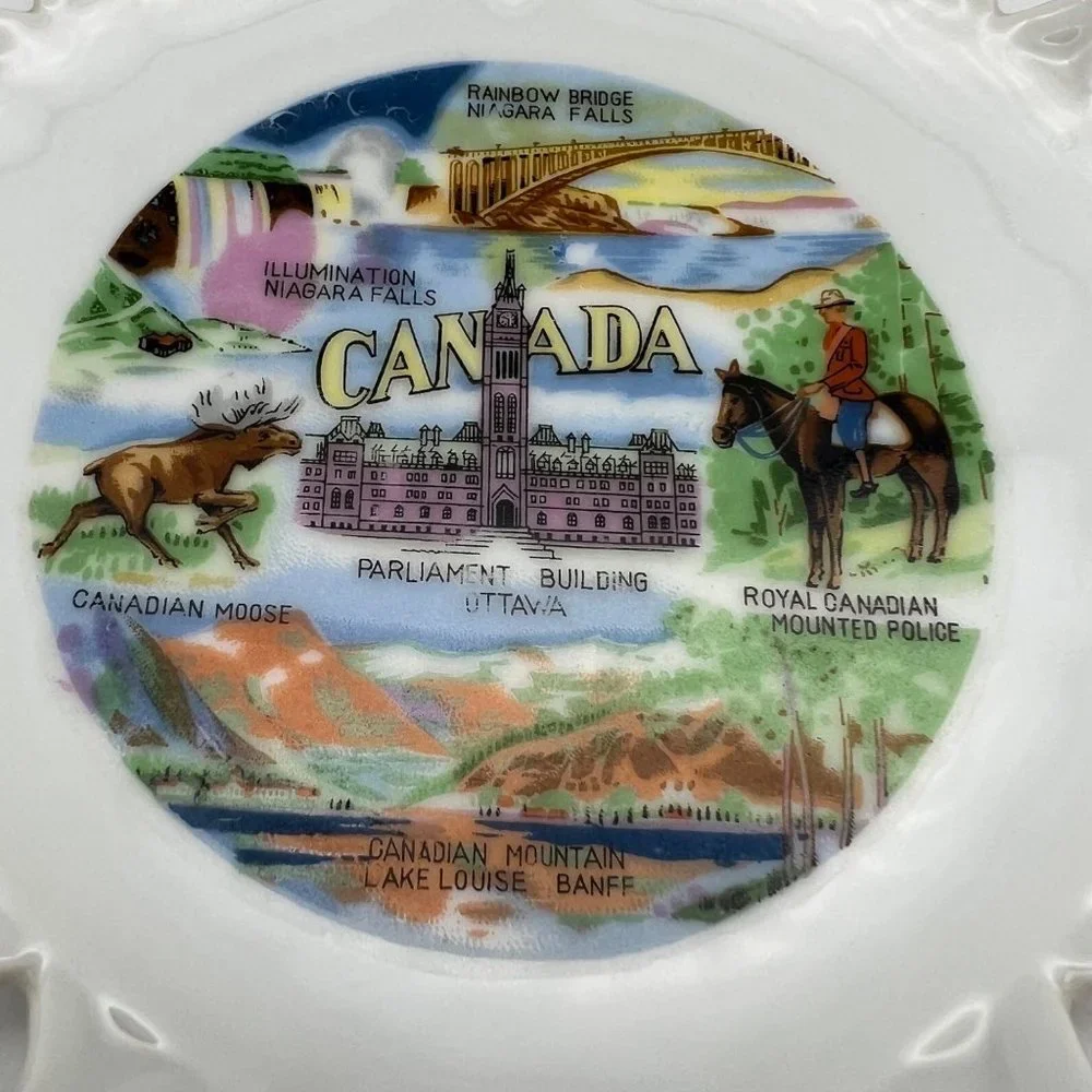 Vintage Heart Shaped Collectible Plate Canada White w/ Gold Trim 6" Hand Painted - Picture 3 of 5